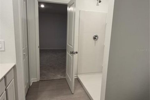 House in Winter Haven, Florida 4 bedrooms, 174.66 sq.m. № 2215577 - photo 18