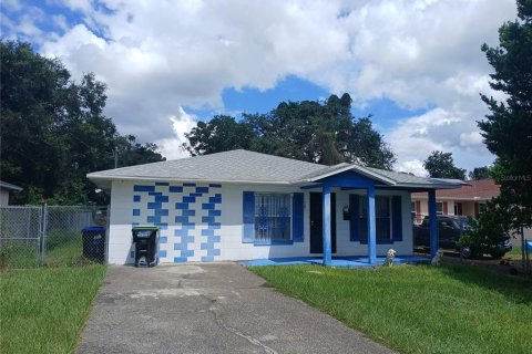 Casa en Apopka, Florida 3 dormitorios, 119.66 m2 № 2386806