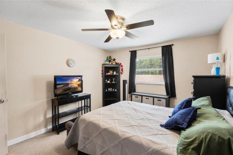 Villa ou maison à vendre à Seminole, Floride: 3 chambres, 188.78 m2 № 2339598 - photo 29