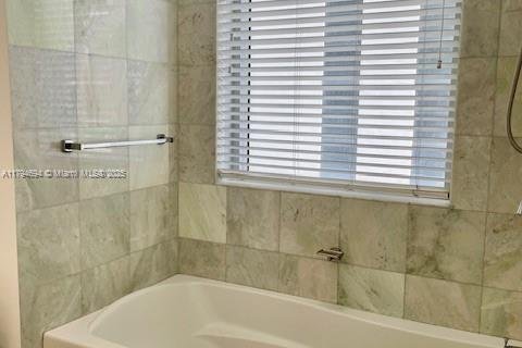 Купить кондоминиум в Майами, Флорида 1 спальня, 78.32м2, № 1939743 - фото 18