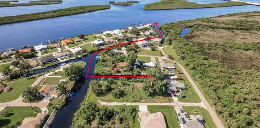 Land in Punta Gorda, Florida № 1813622