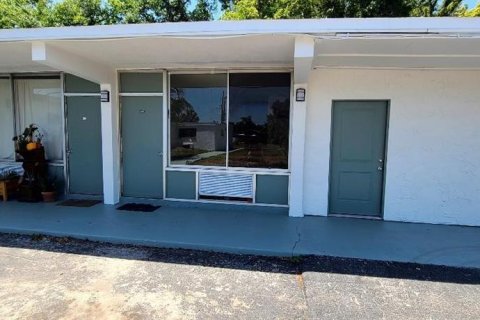 Commercial property in Maitland, Florida 1261.33 sq.m. № 1847540 - photo 4