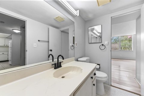 Condominio en venta en Lauderdale Lakes, Florida, 1 dormitorio, 65.5 m2 № 2082436 - foto 14
