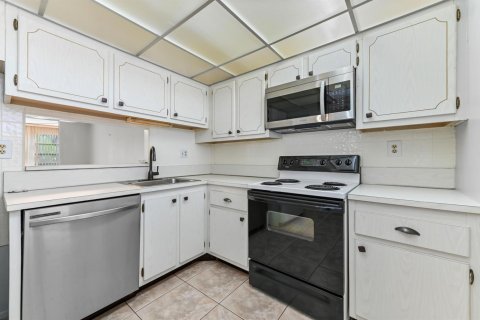 Condominio en venta en Lauderdale Lakes, Florida, 1 dormitorio, 65.5 m2 № 2082436 - foto 7
