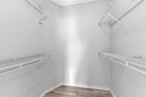 Condominio en venta en Lauderdale Lakes, Florida, 1 dormitorio, 65.5 m2 № 2082436 - foto 12