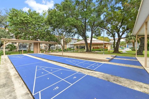 Condominio en venta en Lauderdale Lakes, Florida, 1 dormitorio, 65.5 m2 № 2082436 - foto 21