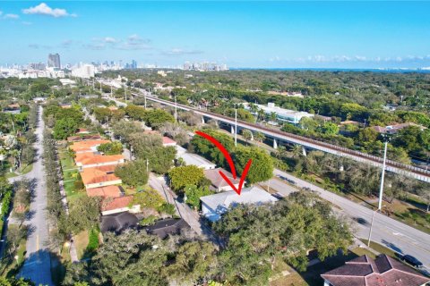 Commercial property in Coral Gables, Florida 429.58 sq.m. № 1985101 - photo 9