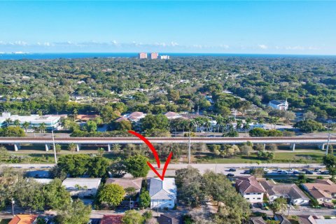 Commercial property in Coral Gables, Florida 429.58 sq.m. № 1985101 - photo 12