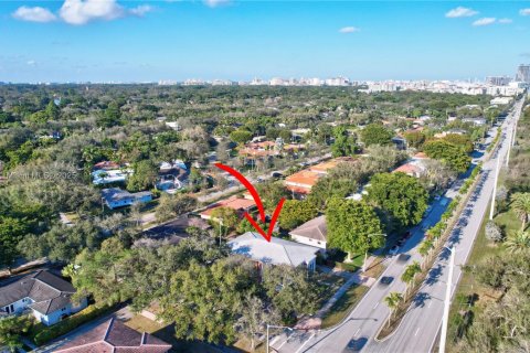 Commercial property in Coral Gables, Florida 429.58 sq.m. № 1985101 - photo 11