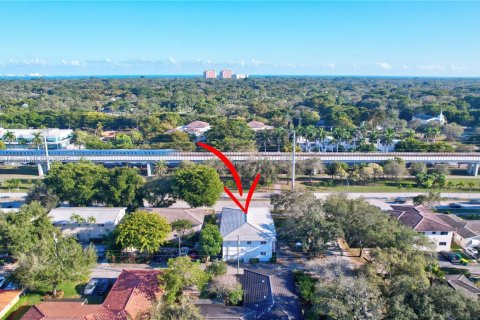 Commercial property in Coral Gables, Florida 429.58 sq.m. № 1985101 - photo 10