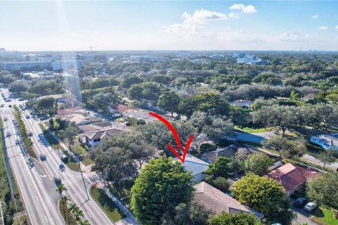 Commercial property in Coral Gables, Florida 429.58 sq.m. № 1985101 - photo 13