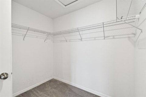 Townhouse in Land O' Lakes, Florida 3 bedrooms, 148.74 sq.m. № 1823062 - photo 24