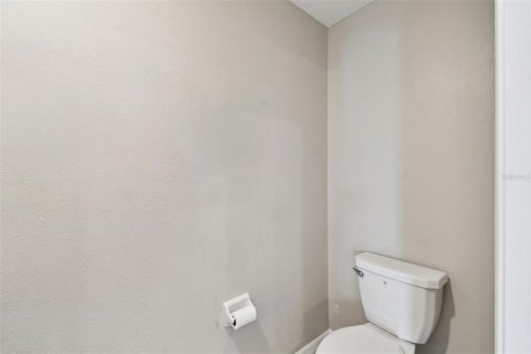 Townhouse in Land O' Lakes, Florida 3 bedrooms, 148.74 sq.m. № 1823062 - photo 18