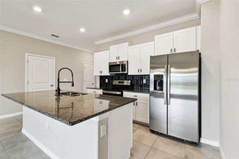 Townhouse in Land O' Lakes, Florida 3 bedrooms, 148.74 sq.m. № 1823062 - photo 7