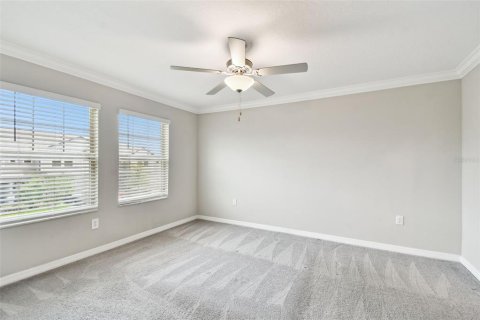 Townhouse in Land O' Lakes, Florida 3 bedrooms, 148.74 sq.m. № 1823062 - photo 19
