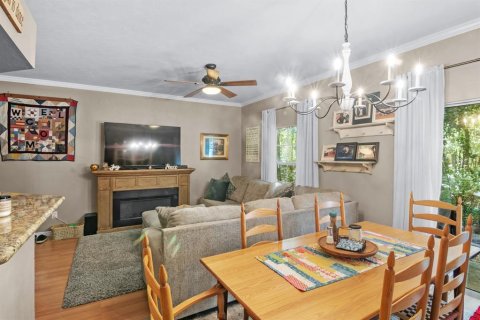 Townhouse in Gainesville, Florida 3 bedrooms, 147.16 sq.m. № 1740654 - photo 6