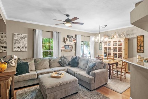 Townhouse in Gainesville, Florida 3 bedrooms, 147.16 sq.m. № 1740654 - photo 5