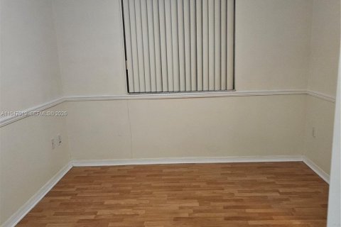 Adosado en venta en Miami, Florida, 2 dormitorios, 121.52 m2 № 2004608 - foto 14