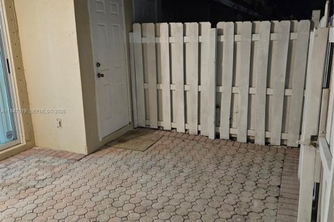 Купить таунхаус в Майами, Флорида 2 спальни, 121.52м2, № 2004608 - фото 19