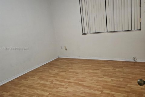 Adosado en venta en Miami, Florida, 2 dormitorios, 121.52 m2 № 2004608 - foto 10