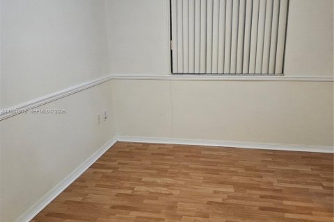 Adosado en venta en Miami, Florida, 2 dormitorios, 121.52 m2 № 2004608 - foto 13