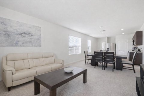 House in Davenport, Florida 3 bedrooms, 152.82 sq.m. № 2218490 - photo 20