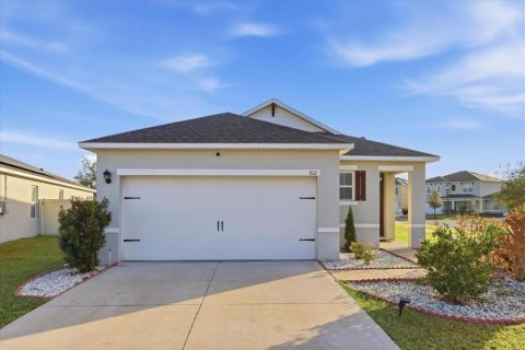 House in Davenport, Florida 3 bedrooms, 152.82 sq.m. № 2218490 - photo 2