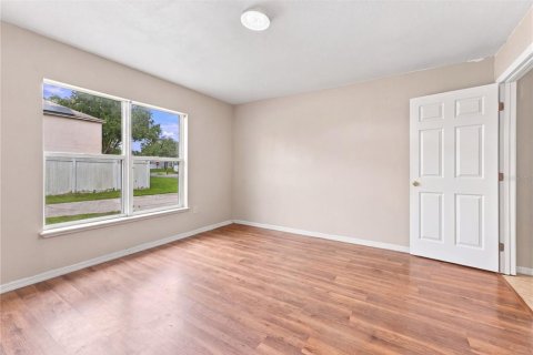 Villa ou maison à vendre à Apopka, Floride: 4 chambres, 259.57 m2 № 2403193 - photo 10