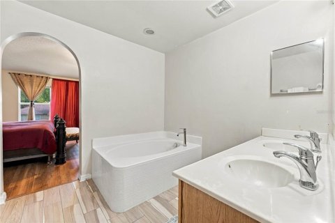 Villa ou maison à vendre à Apopka, Floride: 4 chambres, 259.57 m2 № 2403193 - photo 20