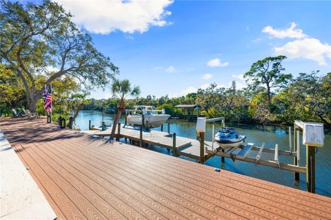 House in Sarasota, Florida 3 bedrooms, 226.12 sq.m. № 2156584 - photo 22