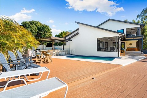 House in Sarasota, Florida 3 bedrooms, 226.12 sq.m. № 2156584 - photo 26