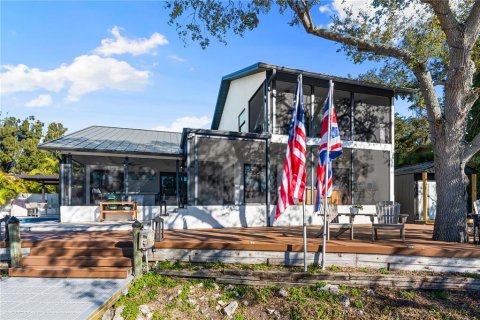 House in Sarasota, Florida 3 bedrooms, 226.12 sq.m. № 2156584 - photo 23