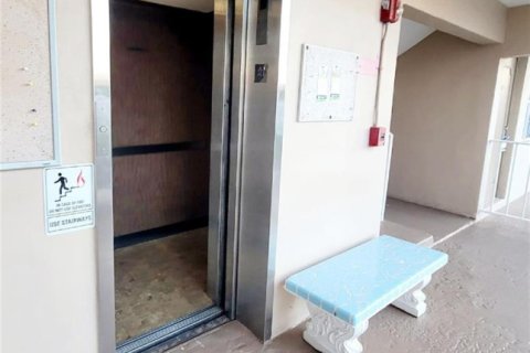 Купить кондоминиум в Помпано-Бич, Флорида 1 комната, 102.56м2, № 2178799 - фото 28