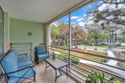 Condo in Lauderdale Lakes, Florida, 2 bedrooms  № 1861398 - photo 2