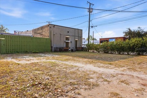 Propiedad comercial en alquiler en Alachua, Florida, 179.86 m2 № 2218915 - foto 18