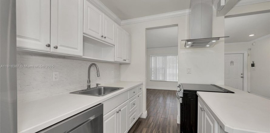 Casa en Fort Lauderdale, Florida 3 dormitorios, 123.1 m2 № 1770816