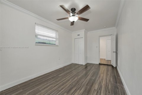 Casa en venta en Fort Lauderdale, Florida, 3 dormitorios, 123.1 m2 № 1770816 - foto 29