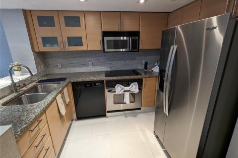 Condominio en Miami, Florida, 1 dormitorio  № 2257429