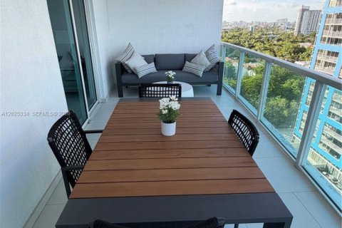 Condominio en alquiler en Miami, Florida, 1 dormitorio, 73.49 m2 № 2257429 - foto 12
