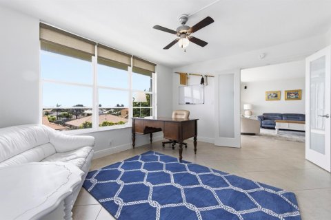 Condo in Lighthouse Point, Florida, 3 bedrooms № 2272215 - photo 12