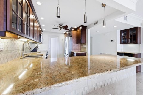 Condo in Lighthouse Point, Florida, 3 bedrooms № 2272215 - photo 4