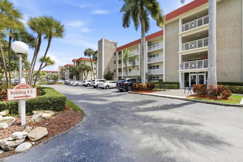 Condo in Lighthouse Point, Florida, 3 bedrooms № 2272215 - photo 25