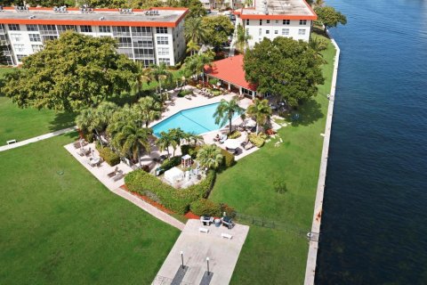 Condo in Lighthouse Point, Florida, 3 bedrooms № 2272215 - photo 28