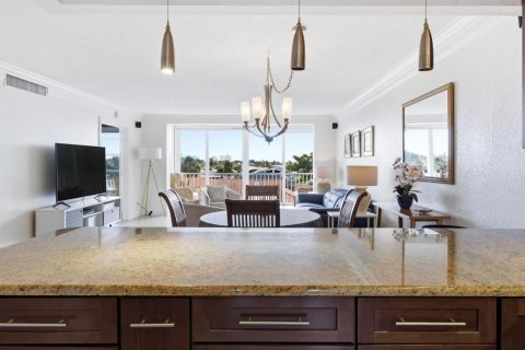 Condo in Lighthouse Point, Florida, 3 bedrooms № 2272215 - photo 5