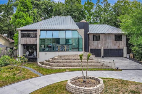 Villa ou maison à Tampa, Floride 4 chambres, 305.46 m2 № 2140438