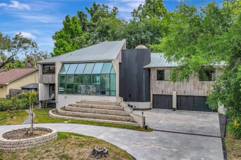 Villa ou maison à vendre à Tampa, Floride: 4 chambres, 305.46 m2 № 2140438 - photo 2