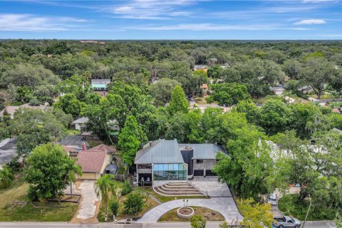 Villa ou maison à vendre à Tampa, Floride: 4 chambres, 305.46 m2 № 2140438 - photo 5