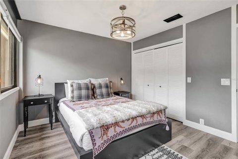 Villa ou maison à vendre à Tampa, Floride: 4 chambres, 305.46 m2 № 2140438 - photo 16
