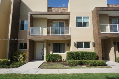 Casa en venta en Kissimmee, Florida, 4 dormitorios № 1698459 - foto 20