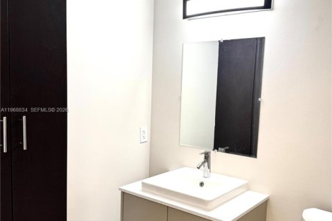 Снять в аренду кондоминиум в Майами, Флорида 1 спальня, 68.75м2, № 2030145 - фото 17